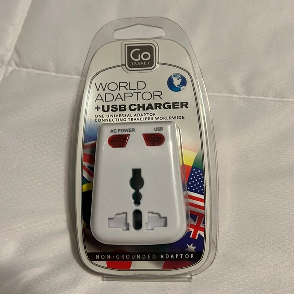 Go Travel Other - World Adaptor + USB Charger